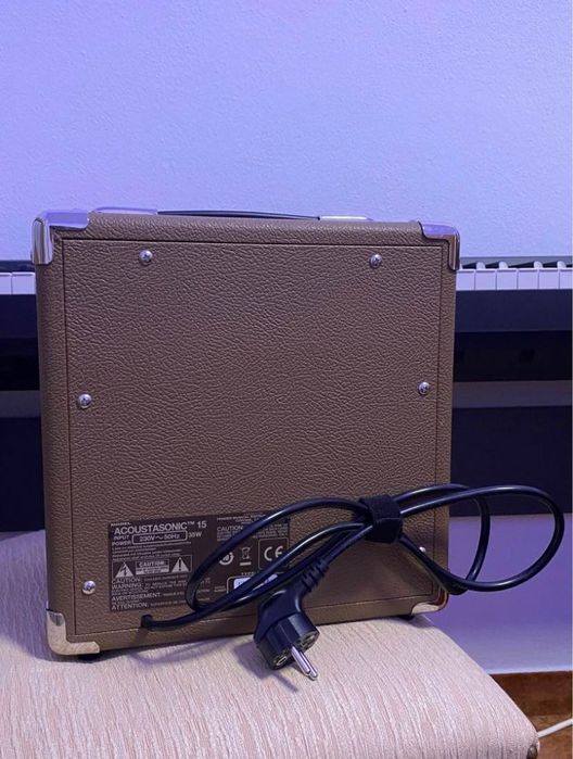 Fender Acoustasonic 15