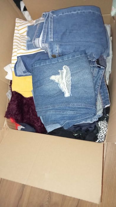 Paka zestaw ubrań ciuchów M L ok 70szt spodnie swetry bluzy Zara