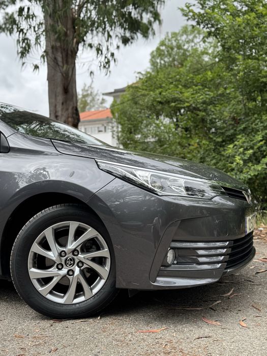 Toyota corolla 1.33 vvti Exlusive (32 mil km)
