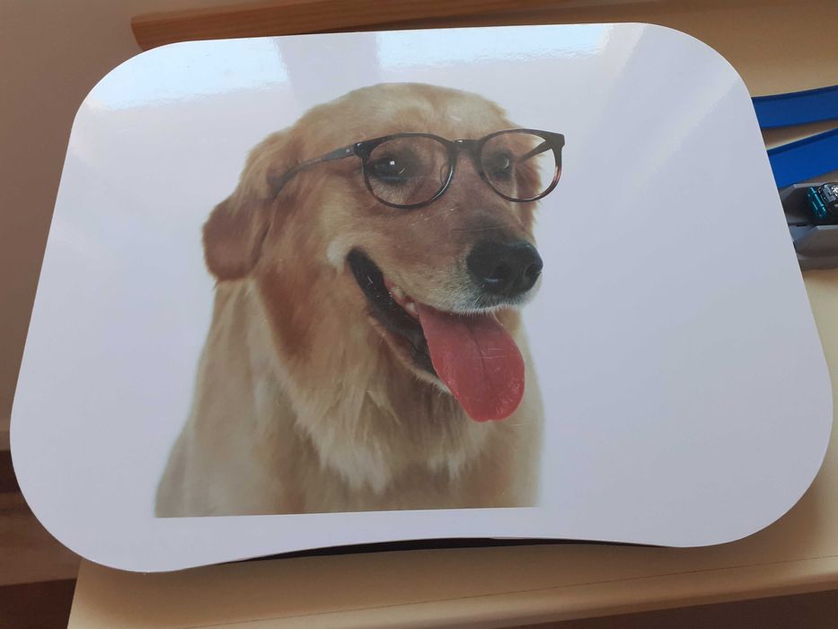 Base para por o tablet ou telemóvel