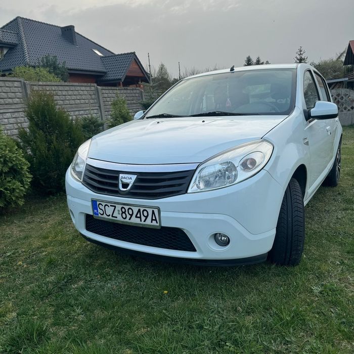 Dacia Sandero Dacia Sandero 1.2 2011 rok model 2012 benzyna 75KM