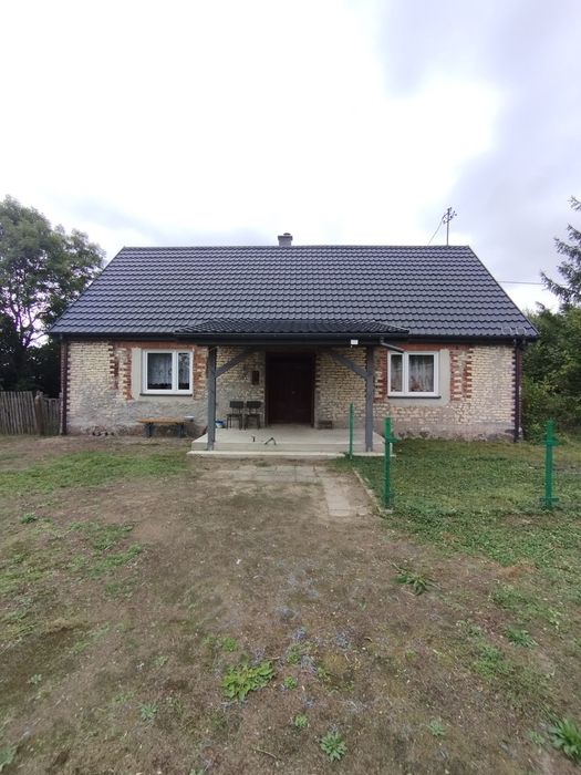 Nieruchomość z potencjałem Duża działka  Dom z Budynkami Rośle!