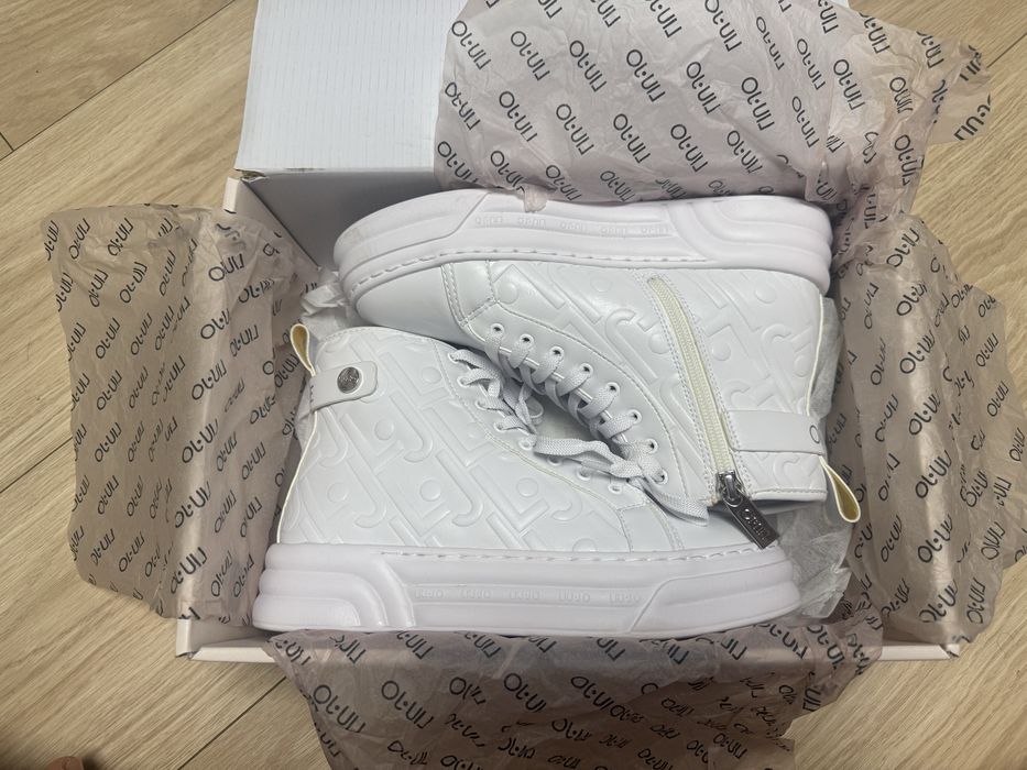 Жіночі білі кросівки Liu jo 36 розмір (оригінал) ідеальний стан, Нові