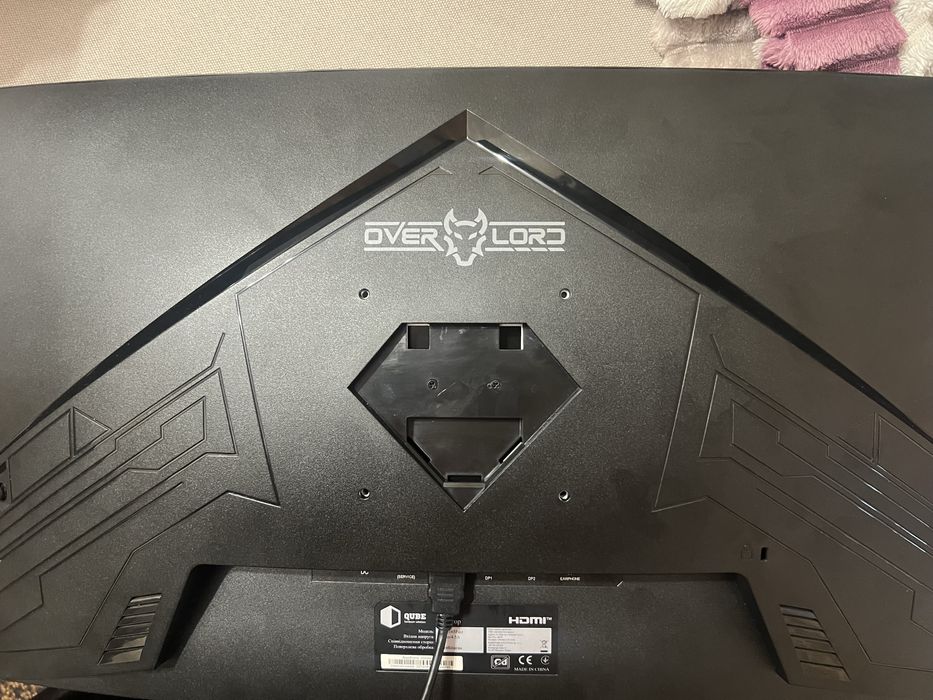 Продам хороший монитор