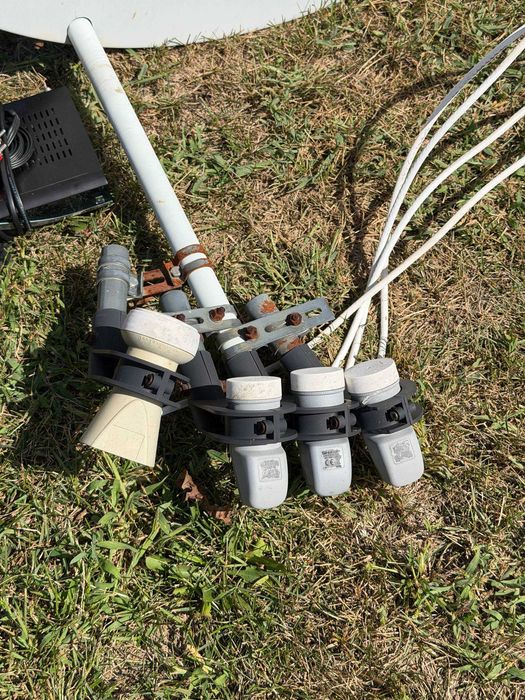 Супутникова антена 80 см + 4 головки LNB + DiSEqC + ресивер 4100C