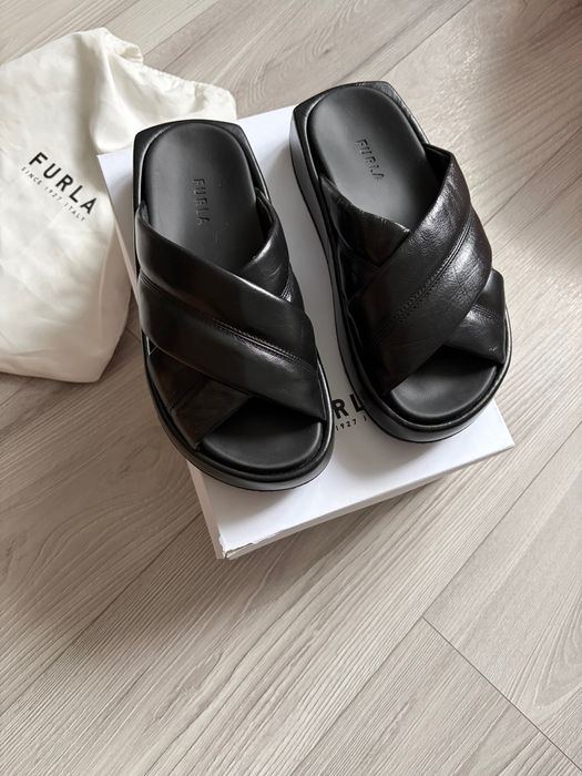 Klapki Furla r. 38