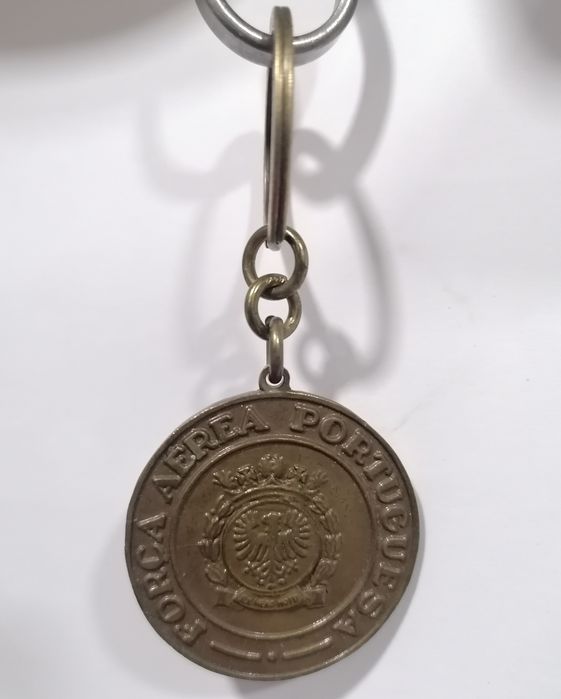 Metal Keychain from the Electrotechnical Directorate of the Portuguese Air Force