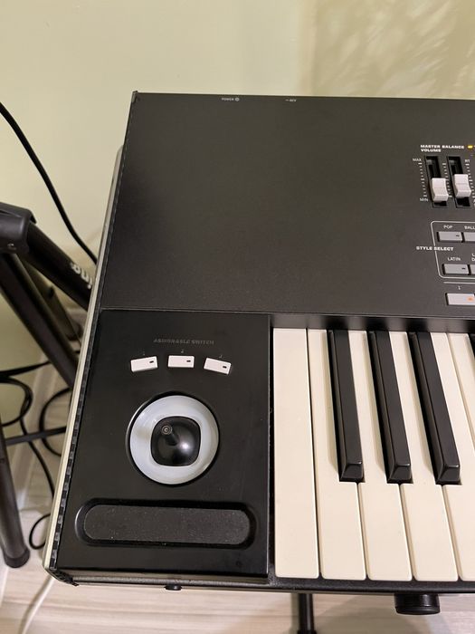 Продам Korg Pa3X