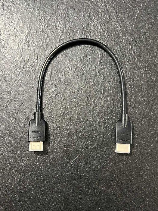 Amazon Basics Elastyczny kabel HDMI do HDMI 0,3 m czarny