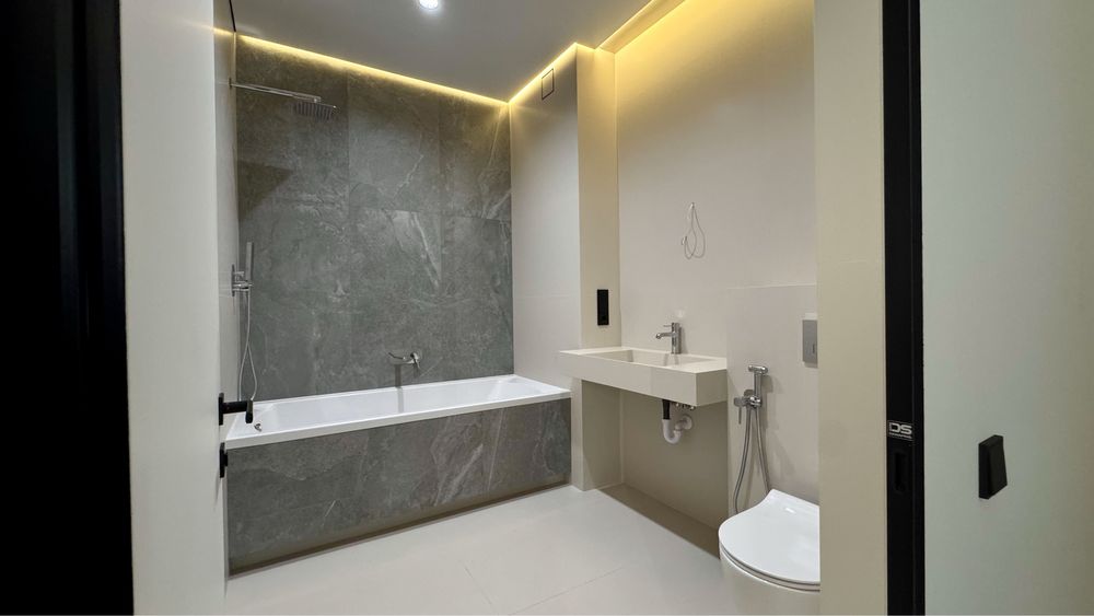 Продаж котеджу з Авторським ремонтом