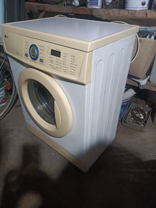 Пральна машина LG