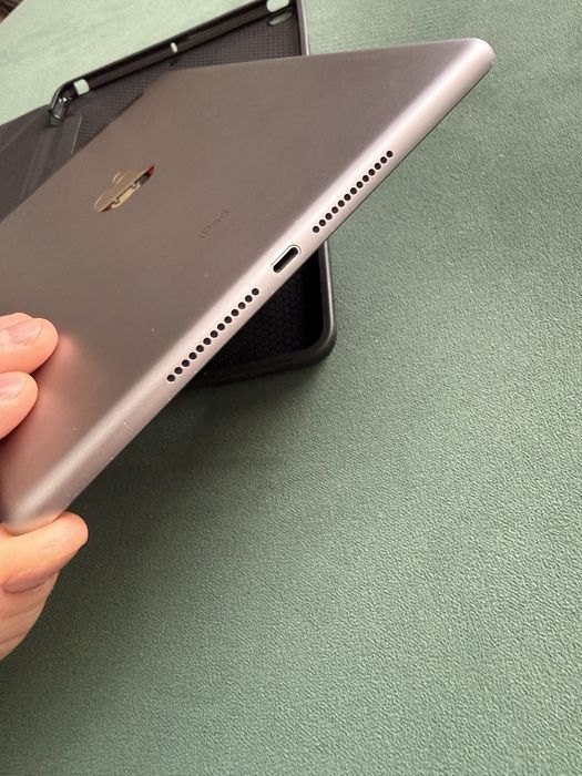 Ipad 5, 32, 2017 wifi + Lte