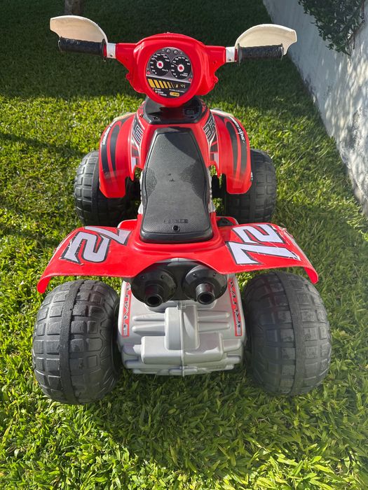 Moto 4 bateria de criança.