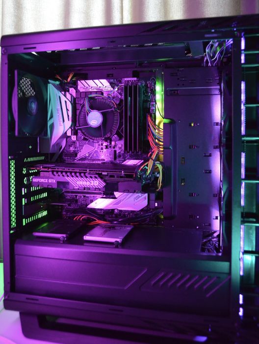 Ігровий ПК / GTX 1080 / I7-8700k / 32 ГБ RAM