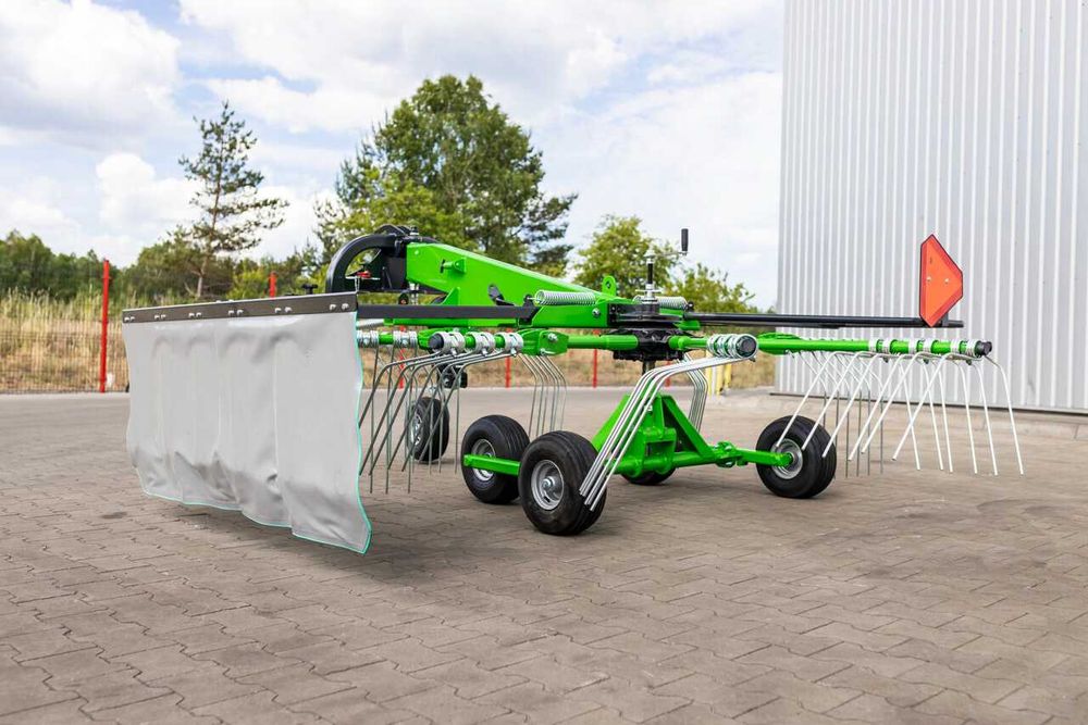 Zgrabiarka karuzelowa spyder zawieszana z WOM 3,60m Talex