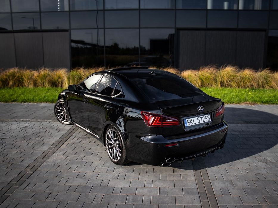 Lexus IS