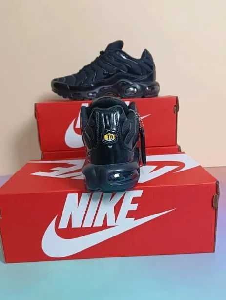 Nike Air Max TN Plus Black R.37.5