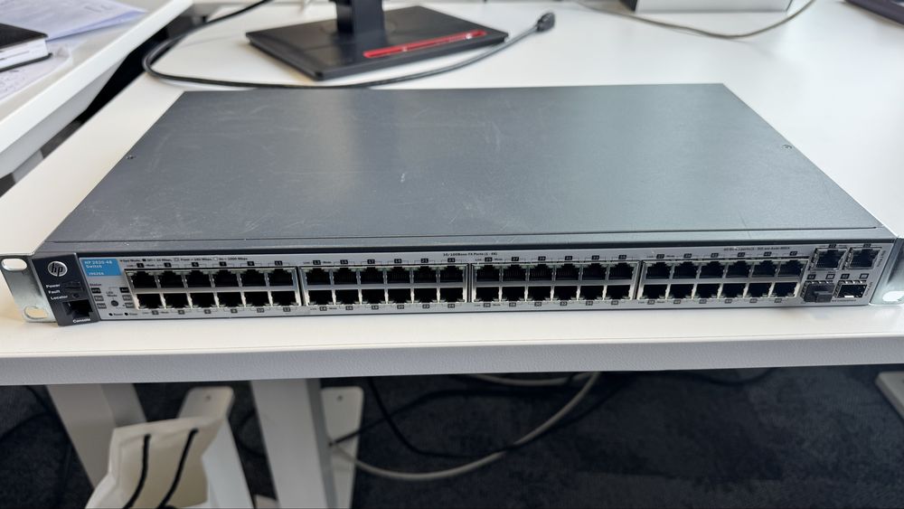 Комутатор HP 2620-48