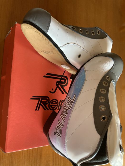 Botas de hoquei patins (novas)