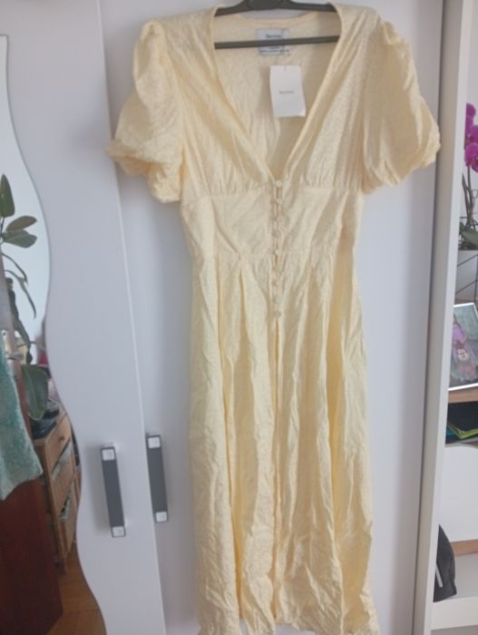 Świetna sukienka /kimono Bershka