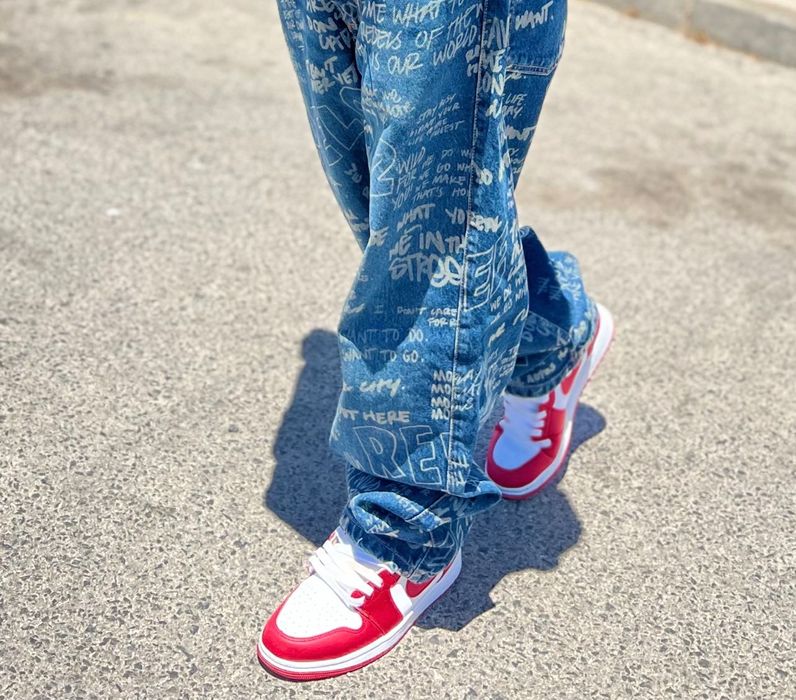 Uns sapatos em boas condições