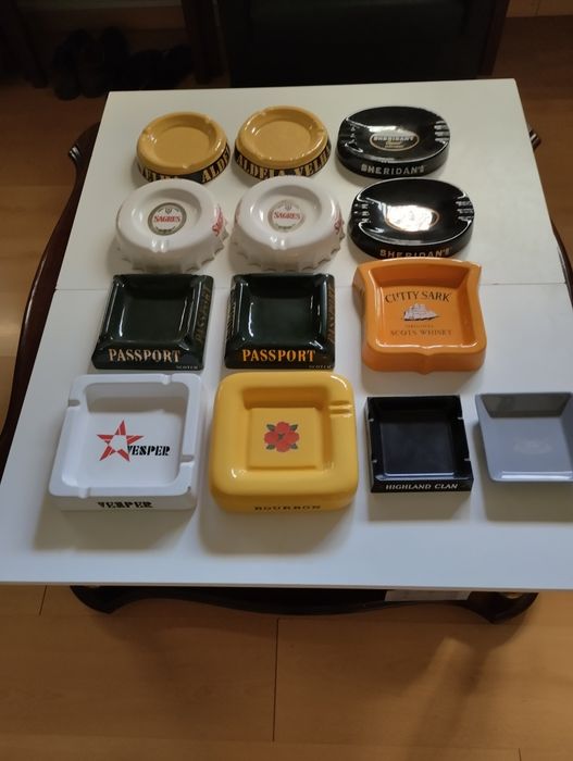 Vendo vários cinzeiros para colecionadores