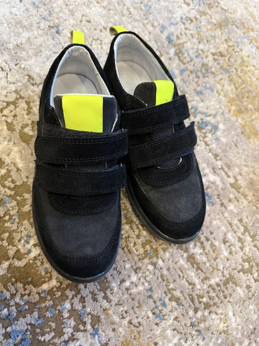 Кросівки  хлочачі 32 р