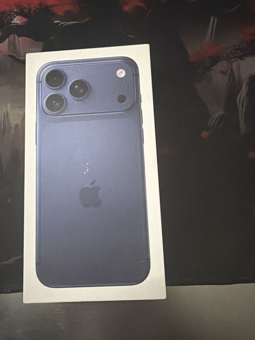 Iphone 17 pro max blue