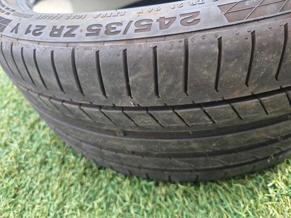 Pneus 245 35 zr 21 Tesla continental 5