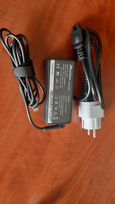 Carregador novo para diversos computadores, com entrada C