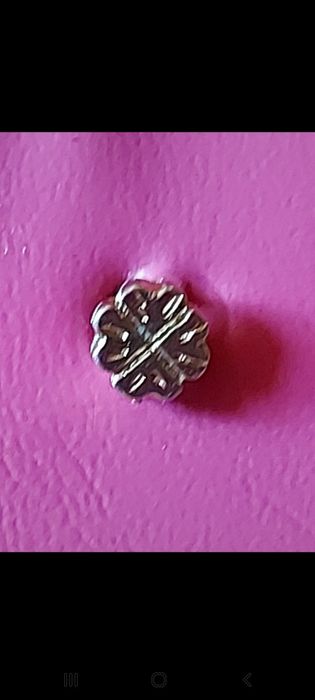 jeden kolczyk damski sztyft NOWY