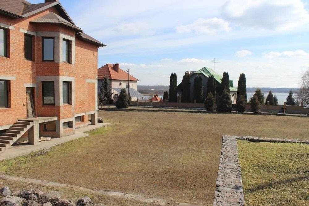 Продаж будинку в парковій зоні  вул. Ладозька, 44 квартал