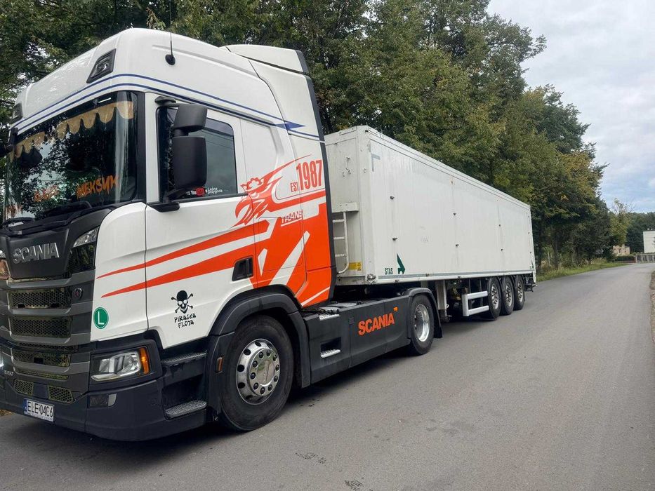 Naczepa ruchoma podłoga STAS 55 m3 zbożówka