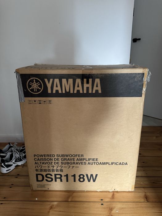 Yamaha DSR118W 18” 800W aktywny subwoofer – stan idealny