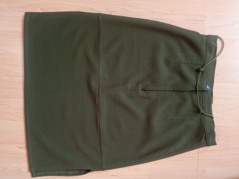 Spódnica khaki typ ołówkowy