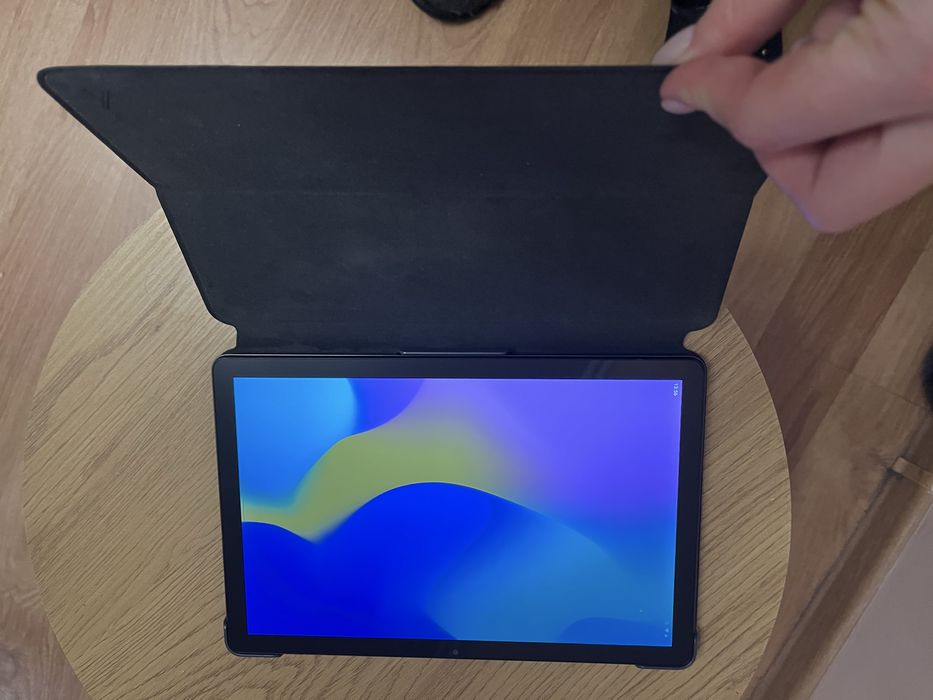 Планшет Lenovo Tab M10