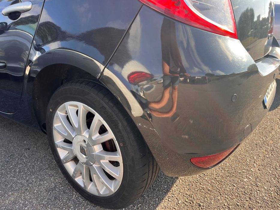 Renault Clio — fotografia 11