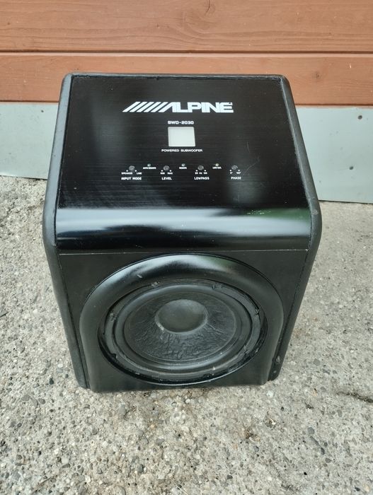 /////ALPINE subwoofer 1000w