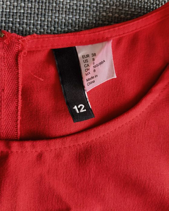 Sukienka DIVIDED H&M