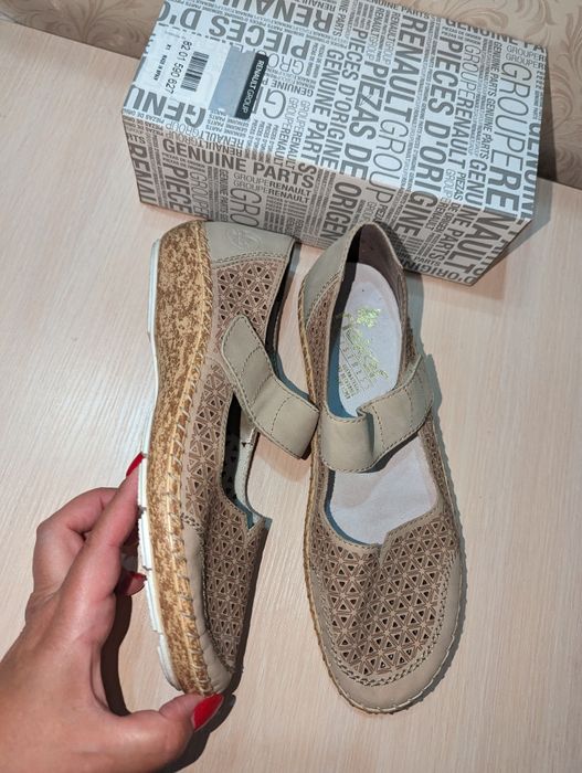 Rieker туфлі шкіряні устілка антистрес 26.5 см ширина 9 см взуті один