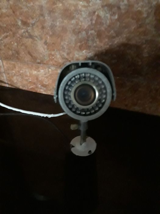 Câmera de vigilância a cores