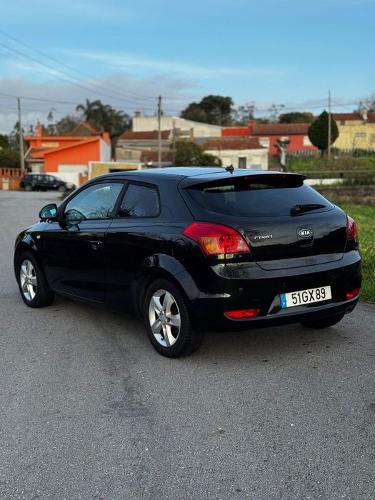 Kia Ceed 1.4 gasolina, ano 2008