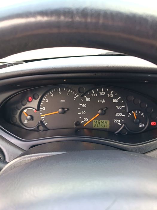 Sprzedam Forda Focusa 1.6 Kat