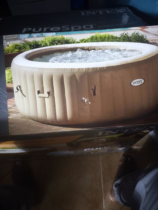 Jacuzzi intex com motor avariado com várias ofertas