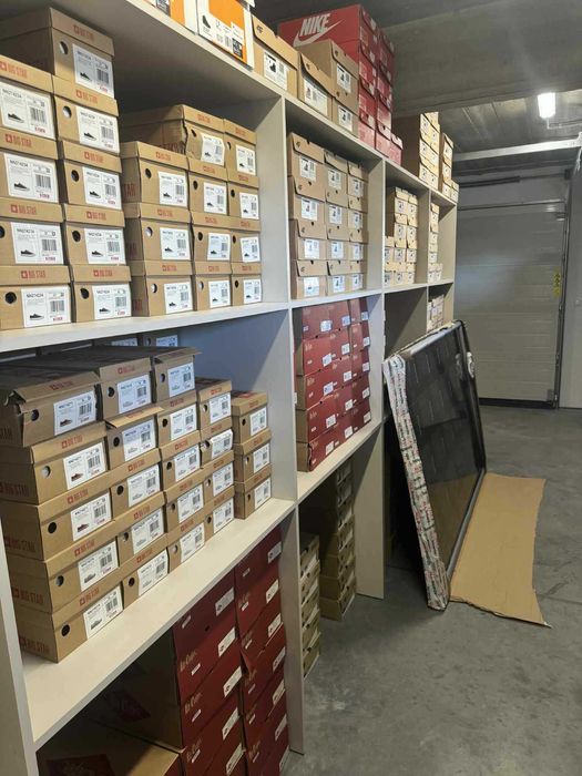 Sprzedaż detaliczna i hurtowa 4F UNDER ARMOUR TH CK NIKE LANCKORONA