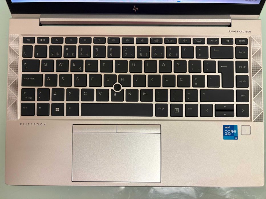 HP Elitebook 840 G8 | i5-1135G7 11ª Geração | 16GB | SSD 256GB | Iris Xe Graphics | 14″ FHD