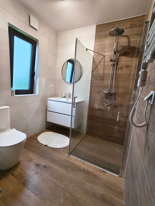 Domek na Mazurach z balią, jacuzzi i sauną. Maks 8 osób, klimatyzacja