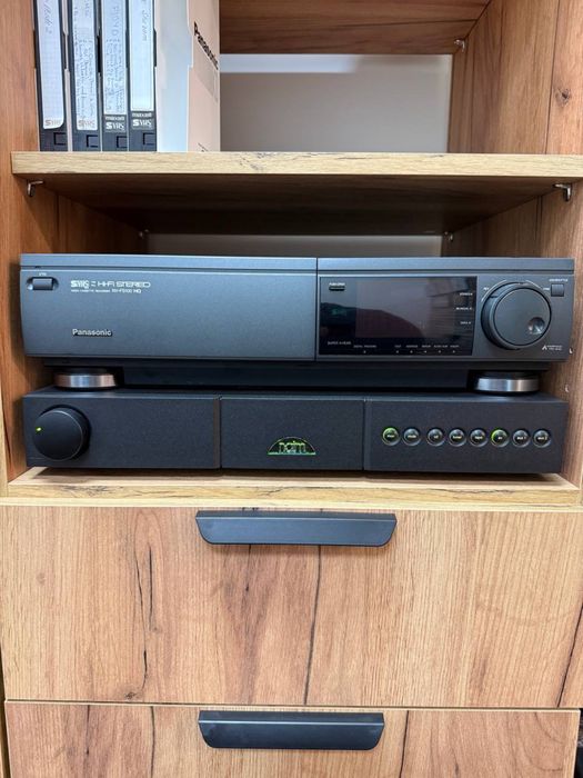Відеомагнітофон Panasonic NV-FS100 S-VHS (Hi-Fi Stereo)