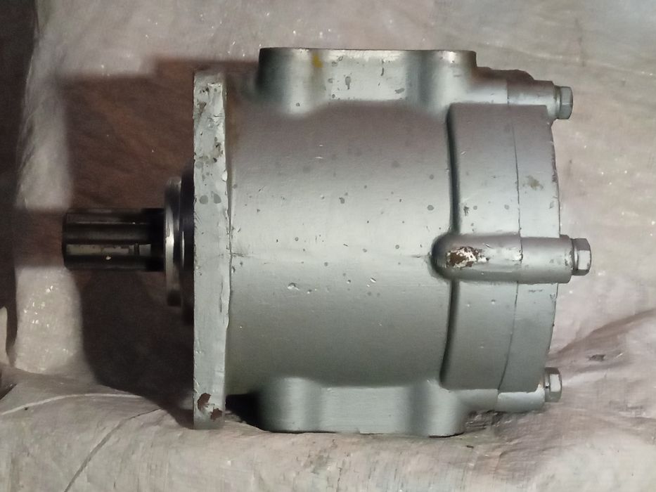 Продам масляный насос нш 71 новый