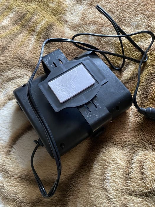 Обігрівач для скла в машині дуже гарний за 5хв розмерзається скло